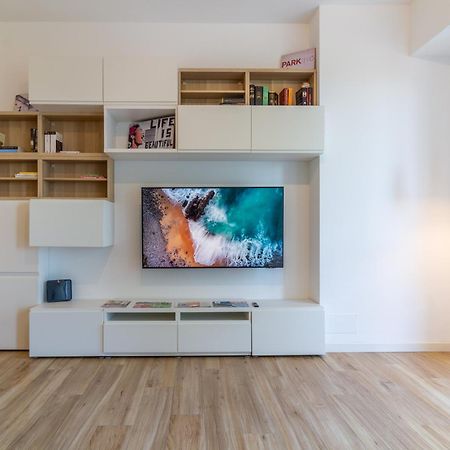 Casa Di Ambra - 301 Stazione & Centro Apartment Монца Екстериор снимка